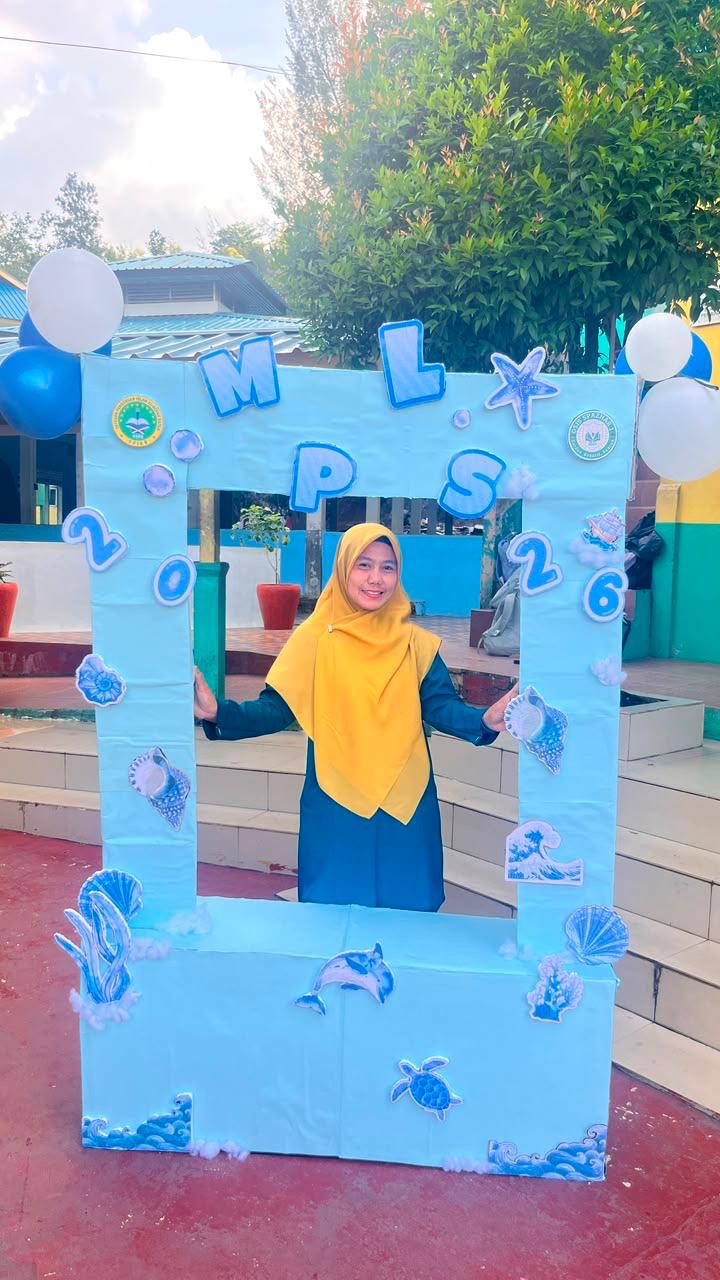 ARFAH HARTIKA SARI, M.Pd, Gr